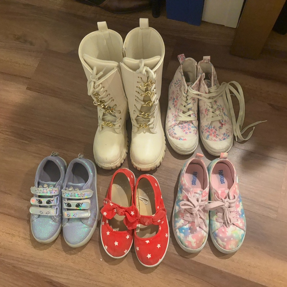 Lots of Girls shoes bundles US 1